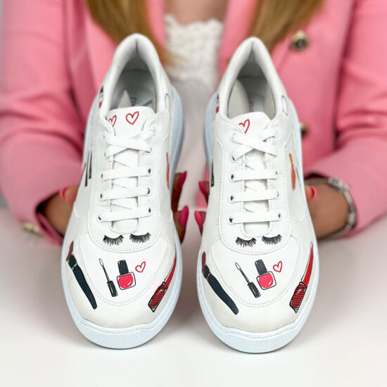 Дамски работни маратонки с олекотена подметка / /