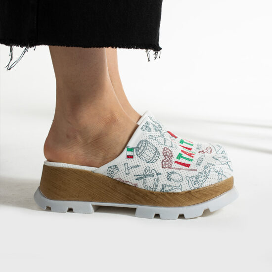 Анатомични чехли на платформа от естествена кожа / / Анатомични чехли на платформа от естествена кожа / /