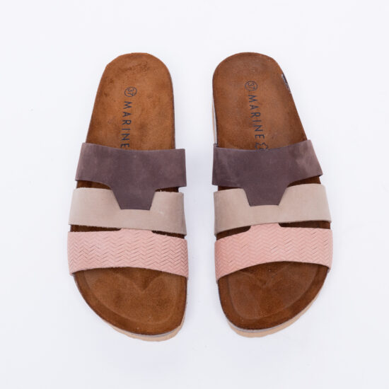 Летни дамски чехли с широка каишка от набук / / Летни дамски чехли с широка каишка от набук / /