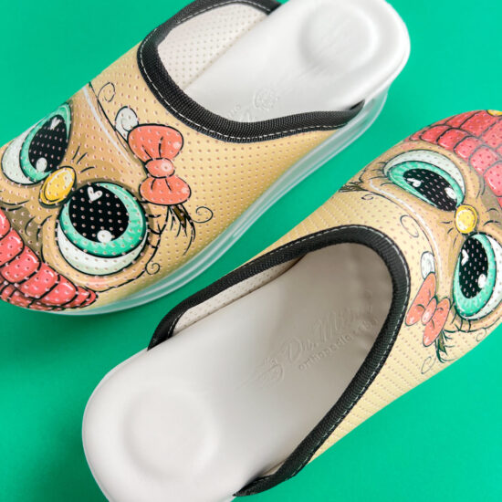 Дамско анатомично медицинско сабо на платформа / / Дамско анатомично медицинско сабо на платформа / /