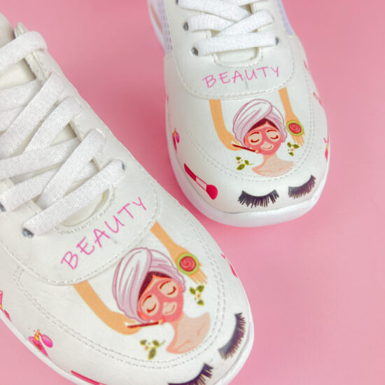 Дамски работни маратонки с олекотена подметка / / Дамски работни маратонки с олекотена подметка / /