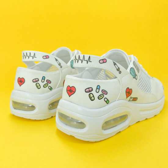 Дамски работни маратонки с олекотена подметка / /