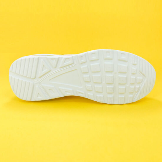 Дамски работни маратонки с олекотена подметка / /