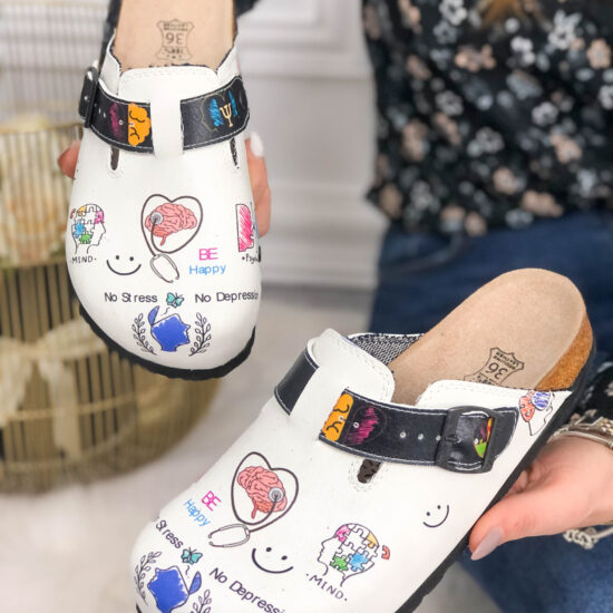 Ортопедични чехли със стелка от естествен велур / / Ортопедични чехли със стелка от естествен велур / /