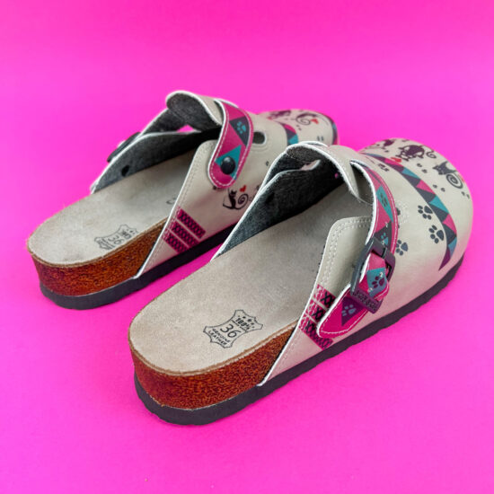 Ортопедични чехли със стелка от естествен велур / / Ортопедични чехли със стелка от естествен велур / /