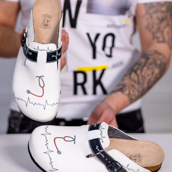 Мъжки ортопедични чехли с велурена стелка / / Мъжки ортопедични чехли с велурена стелка / /