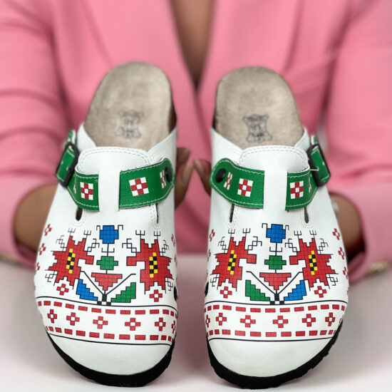 Ортопедични чехли със стелка от естествен велур / / Ортопедични чехли със стелка от естествен велур / /