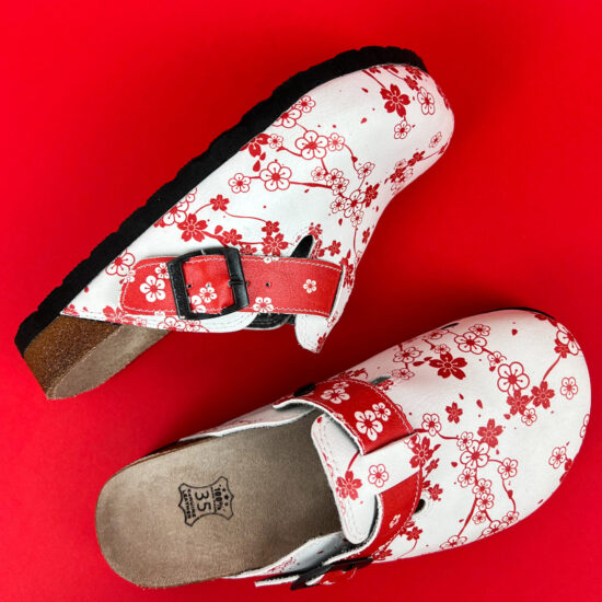 Ортопедични чехли със стелка от естествен велур / / Ортопедични чехли със стелка от естествен велур / /