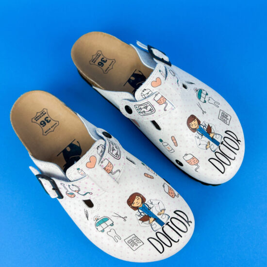 Ортопедични чехли със стелка от естествена кожа / / Ортопедични чехли със стелка от естествена кожа / /