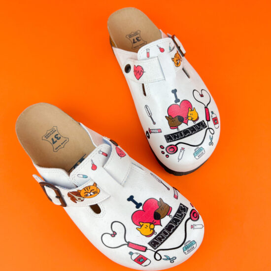 Ортопедични чехли със стелка от естествена кожа / / Ортопедични чехли със стелка от естествена кожа / /