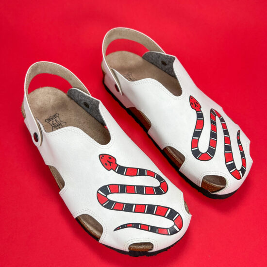 Ортопедични сандали със стелка от естествен велур / / Ортопедични сандали със стелка от естествен велур / /