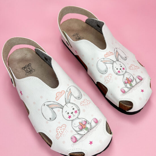 Ортопедични сандали със стелка от естествен велур / / Ортопедични сандали със стелка от естествен велур / /