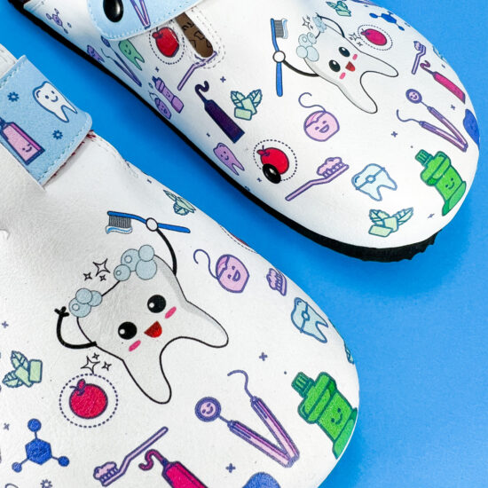 Ортопедични чехли със стелка от естествена кожа / /