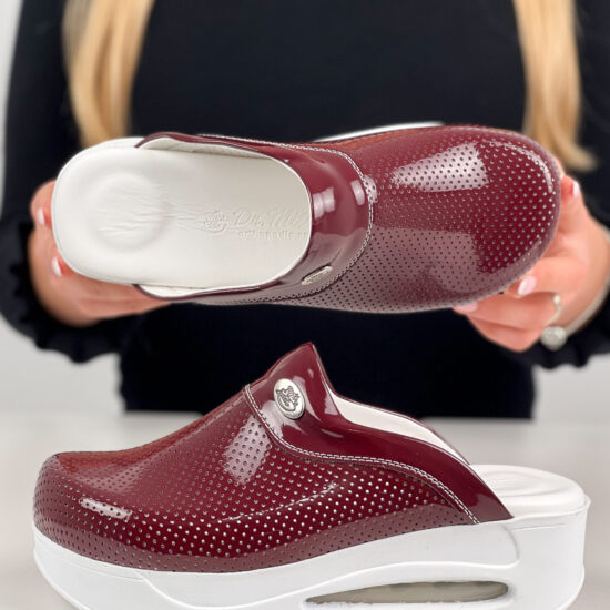 Дамско анатомично медицинско сабо на платформа / / Дамско анатомично медицинско сабо на платформа / /