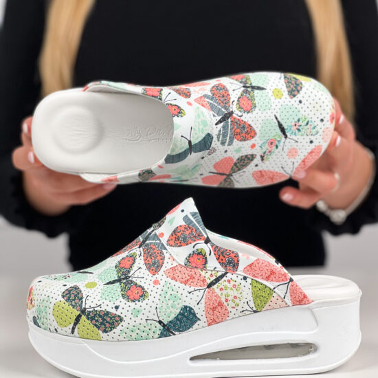 Дамско анатомично медицинско сабо на платформа / / Дамско анатомично медицинско сабо на платформа / /