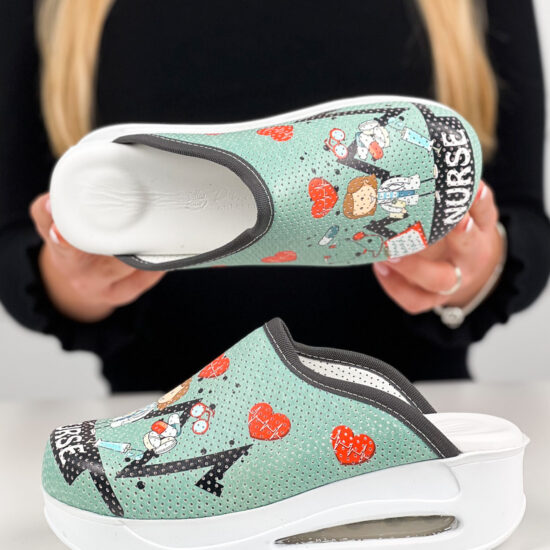 Дамско анатомично медицинско сабо на платформа / / Дамско анатомично медицинско сабо на платформа / /