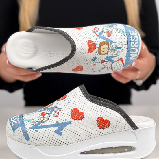 Дамско анатомично медицинско сабо на платформа / /