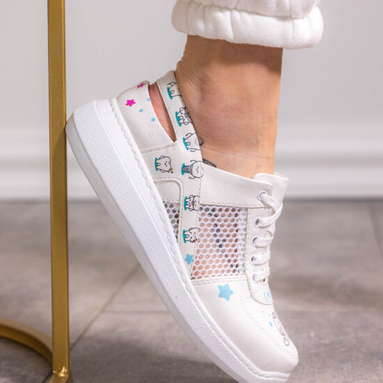 Дамски работни маратонки с олекотена подметка / / Дамски работни маратонки с олекотена подметка / /