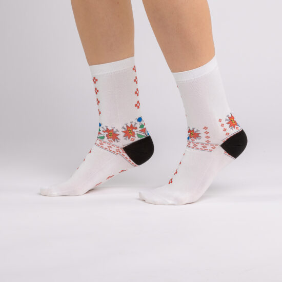 Дамски шарени чорапи с шевица / / Дамски шарени чорапи с шевица / /