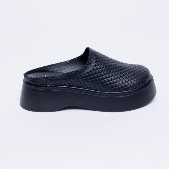 Черно дамско анатомично сабо от естествена кожа / /