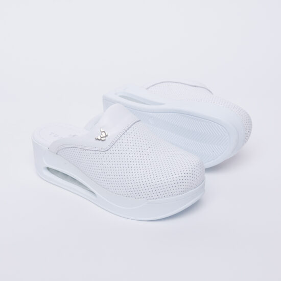 Анатомично сабо на платформа от естествена кожа / /