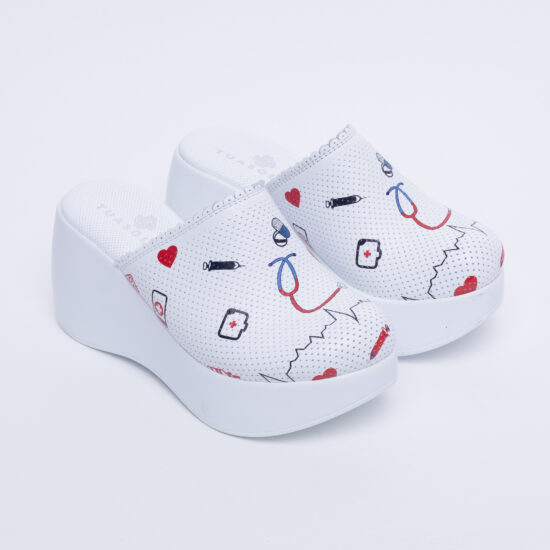 Медицинско сабо на платформа от естествена кожа / /