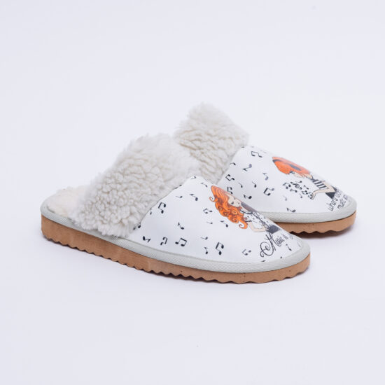 Меки дамски домашни пантофи с цветен принт / / Меки дамски домашни пантофи с цветен принт / /