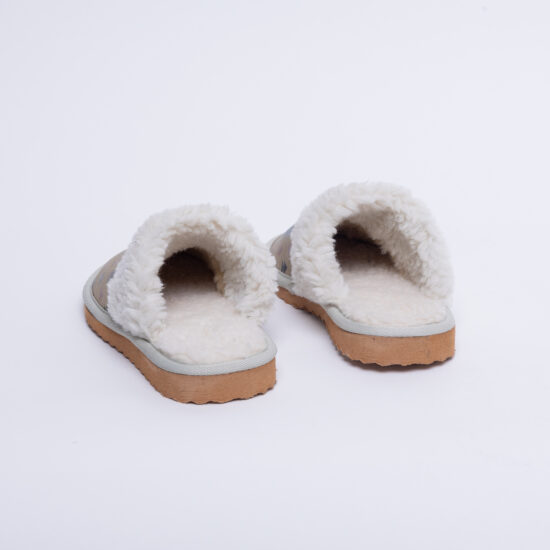 Меки дамски домашни пантофи с цветен принт / /