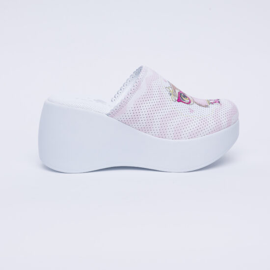 Цветни анатомични чехли на платформа от естествена кожа / /