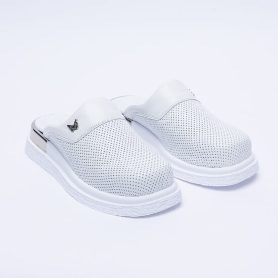 Бели анатомични чехли от естествена кожа / /