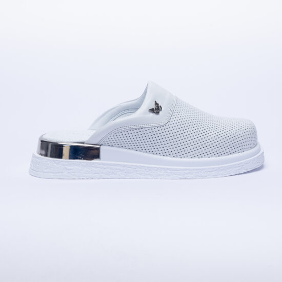 Бели анатомични чехли от естествена кожа / /