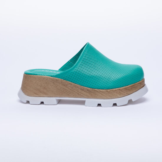 Зелено сабо на платформа от естествена кожа / / Зелено сабо на платформа от естествена кожа / /