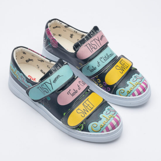 Дамски цветни кецове с оригинален дизайн / /