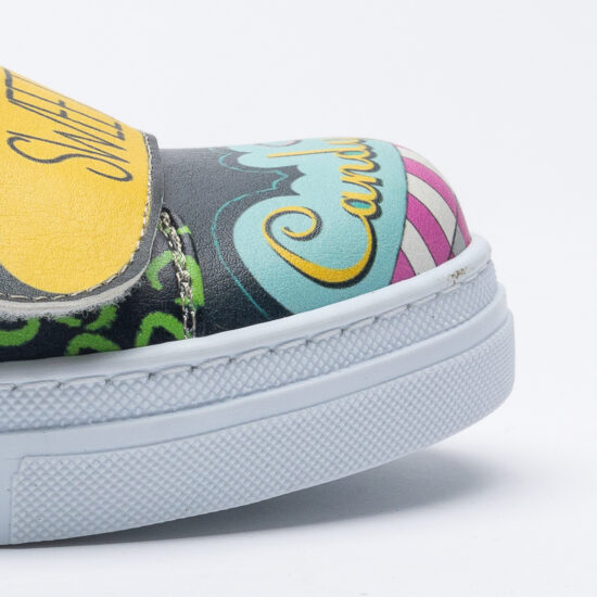 Дамски цветни кецове с оригинален дизайн / /