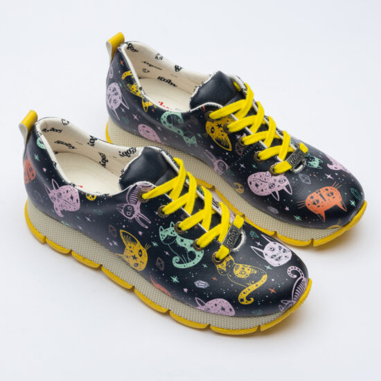 Дамски цветни маратонки с оригинален дизайн / / Дамски цветни маратонки с оригинален дизайн / /