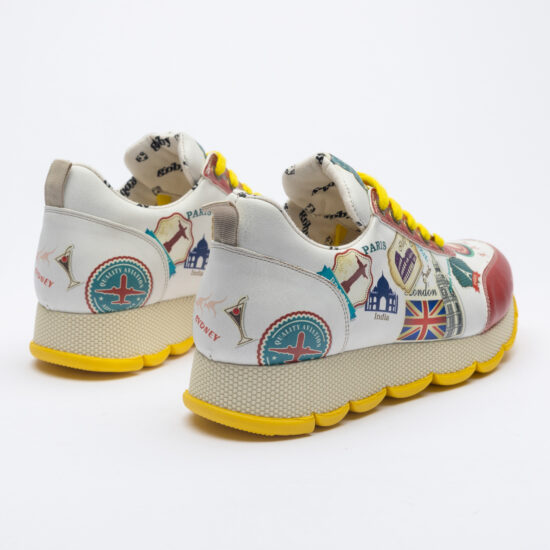 Дамски цветни маратонки с оригинален дизайн / /