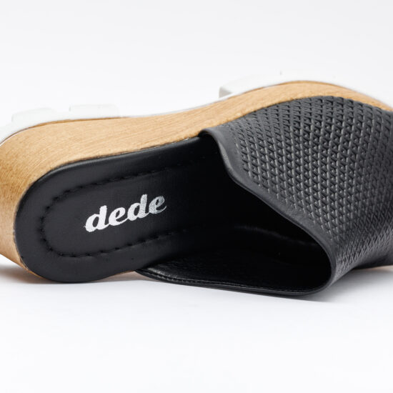 Черни чехли на платформа от естествена кожа / / Черни чехли на платформа от естествена кожа / /