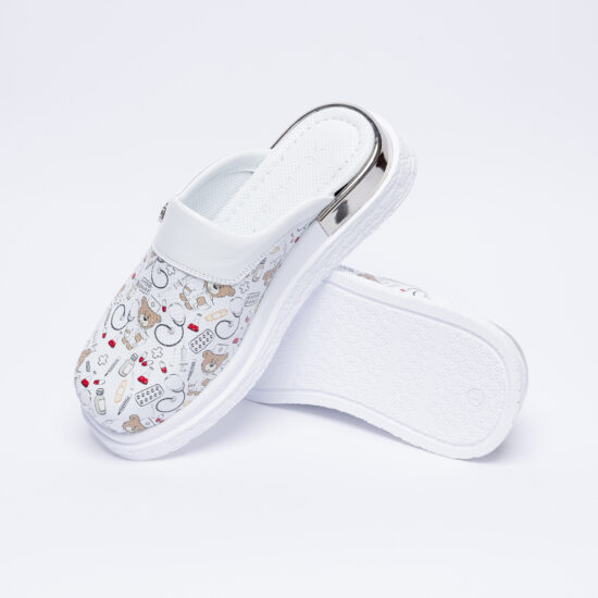 Медицински анатомични чехли от естествена кожа / /