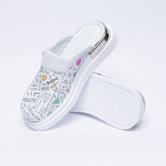 Медицински анатомични чехли от естествена кожа / /