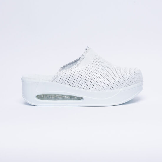 Alternative view of Анатомично сабо на платформа от естествена кожа