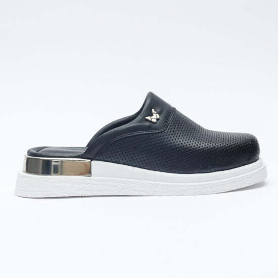 Черни анатомични чехли от естествена кожа / / Черни анатомични чехли от естествена кожа / /