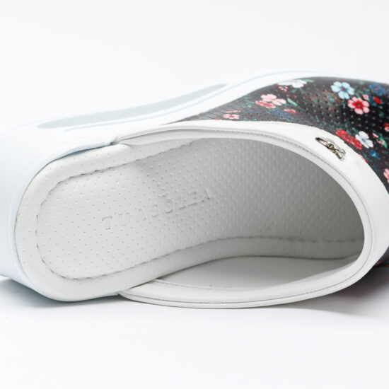 Анатомични чехли на платформа от еко кожа / / Анатомични чехли на платформа от еко кожа / /