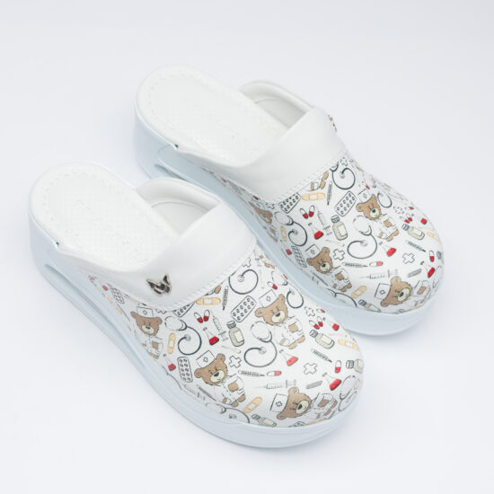 Медицинско сабо на платформа от еко кожа / /