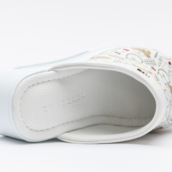 Медицинско сабо на платформа от еко кожа / /