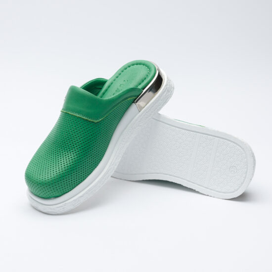 Зелени анатомични чехли от естествена кожа / /