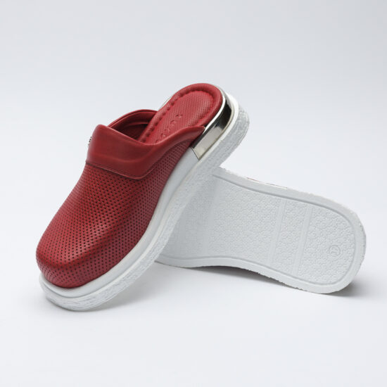 Червени анатомични чехли от естествена кожа / / Червени анатомични чехли от естествена кожа / /