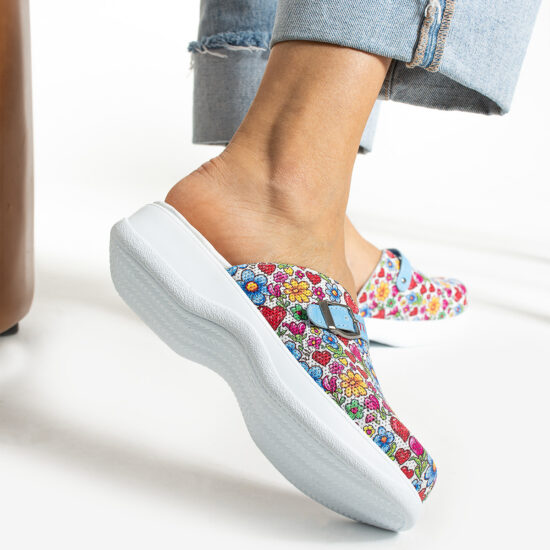 Работни чехли от естествена кожа с гел стелка / / Работни чехли от естествена кожа с гел стелка / /