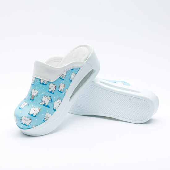 Анатомични работни чехли на платформа от еко кожа / /