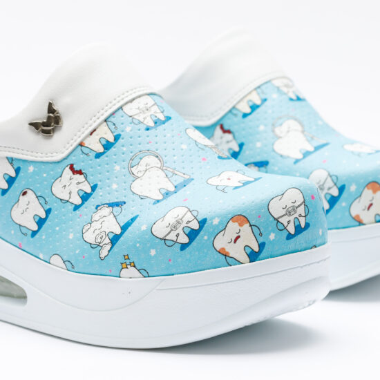 Анатомични работни чехли на платформа от еко кожа / /