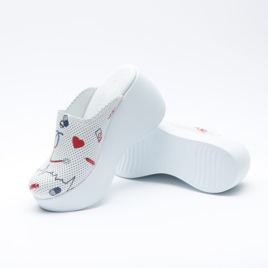 Медицинско сабо на платформа от естествена кожа / /